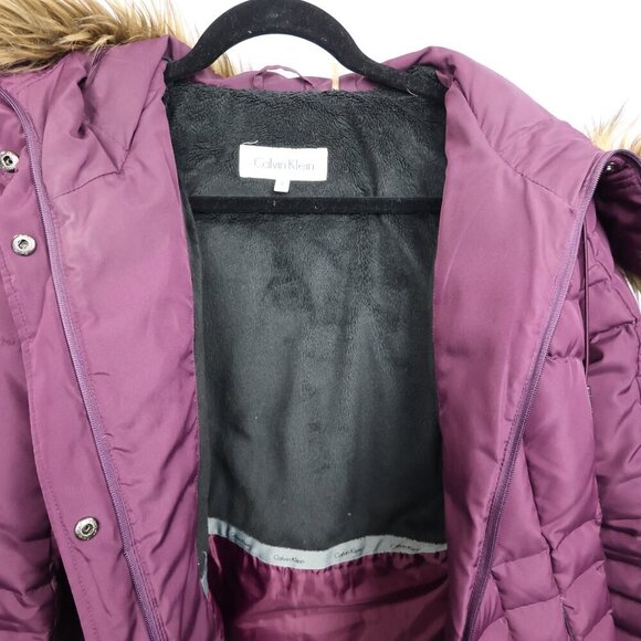 Calvin Klein Faux Fur Hooded Puffer Jacket - Plum - Size Medium - Picture 13 of 16